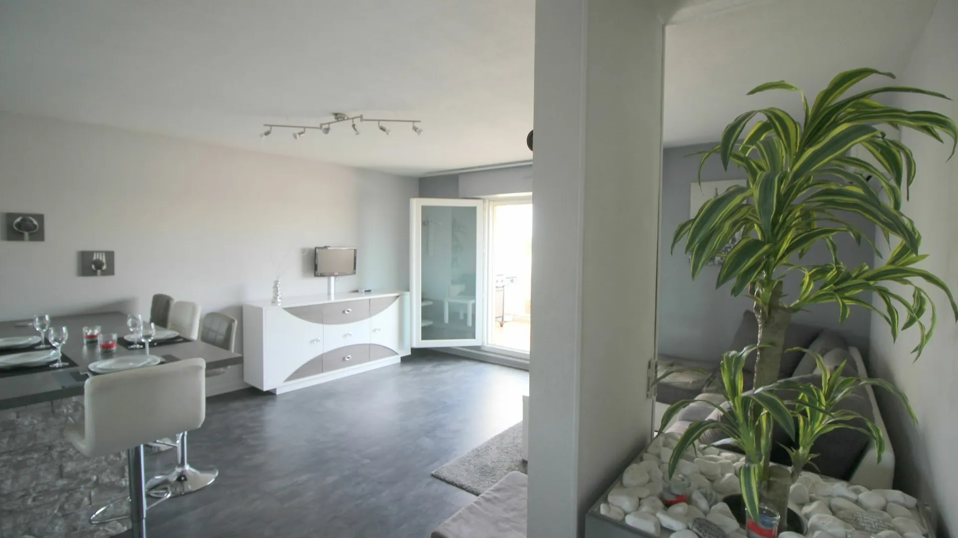 Nice Booking Cagnes Sur Mer - Terrasse Apartment